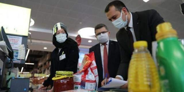 115 bin lira cezası olmasına rağmen hiç çekinmeden yapıyorlar! Marketlerin gramaj oyunu ifşa oldu