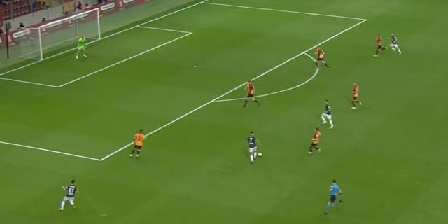 Ofsporlu futbolcu hayatının golünü Galatasaray'a attı! Tribündekiler ağzı açık izledi
