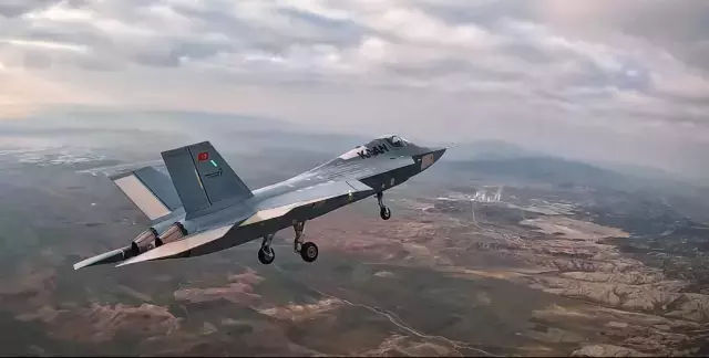 KAAN'ın ihracat başarısı Yunan basınında: Dünya çapında bir ilk