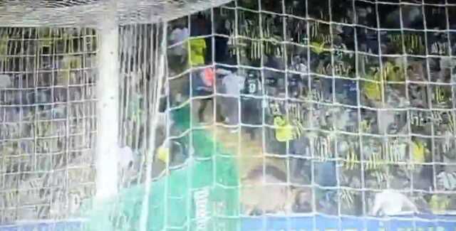 Dünya, Altay Bayındır'ın maç öncesi başına geleni konuşuyor! Fena tiye alındı