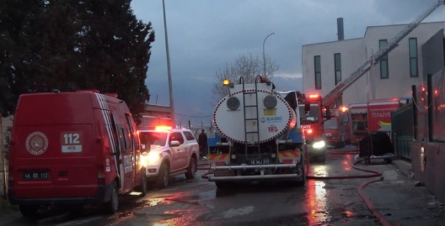 Kahramanmaraş'ta yangına müdahale eden itfaiye eri darbedildi