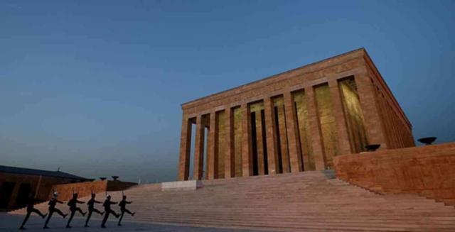 Anıtkabir nöbet değişim saatleri! Anıtkabir nöbet değişimleri kaç saatte bir, ne zaman?