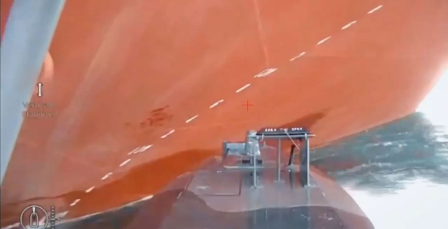 Karadeniz'de bir gemiye daha saldırı