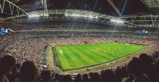 Slavia Prag Ajax maçı CANLI izle! (ŞİFRESİZ) Slavia Prag Ajax maçı hangi kanalda, canlı yayın nerede ve nasıl izlenir?