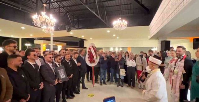Düğün salonuna mezar taşı getirip gelinden söz aldılar