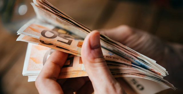 Dolar kaç TL? Euro kuru bugün ne kadar oldu? 20 Şubat CANLI döviz fiyatları!