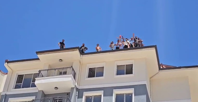 Maaşlarını Alamayan İnşaat İşçileri İntihar Girişiminde Bulundu