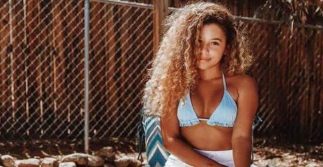 TikTok fenomeni Camila Elle uçakta sevgilisiyle cinsel ilişkiye girerken bayıldı