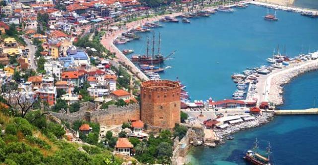 Savaştan kaçan Rus ve Ukraynalılar Antalya'ya akın ediyor! Kira bedelleri 3 kat arttı