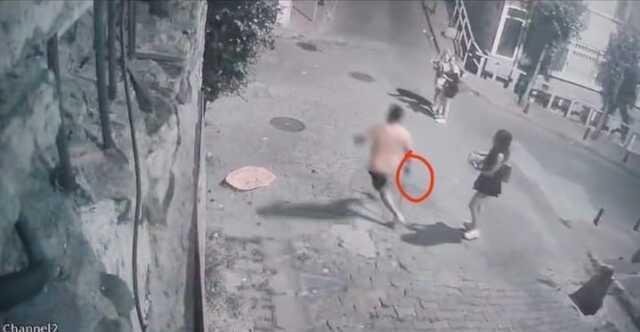 İstanbul'da silahlı işletmeci dehşeti kamerada: Müşterileri silahla kovalayıp ateş açtılar