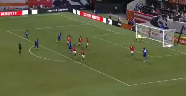 Bu gol futbolun beşiğinde gündem! Fenerbahçe'nin eski yıldızının içler acısı hali