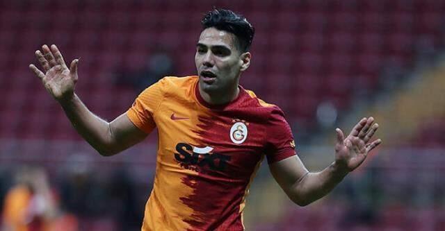 Galatasaray'da 16 milyon euroluk kriz! Falcao, Feghouli ve Babel başa bela oldu