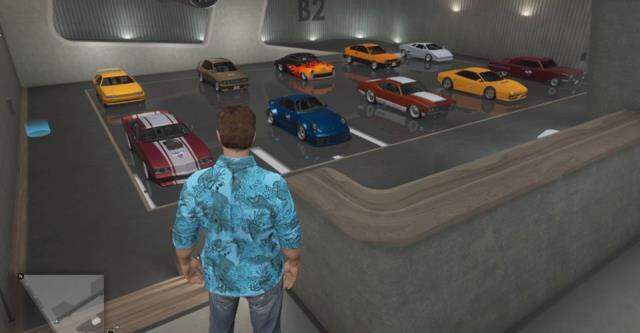 GTA Online oyuncusu garajını Vice City arabalarıyla doldurdu!