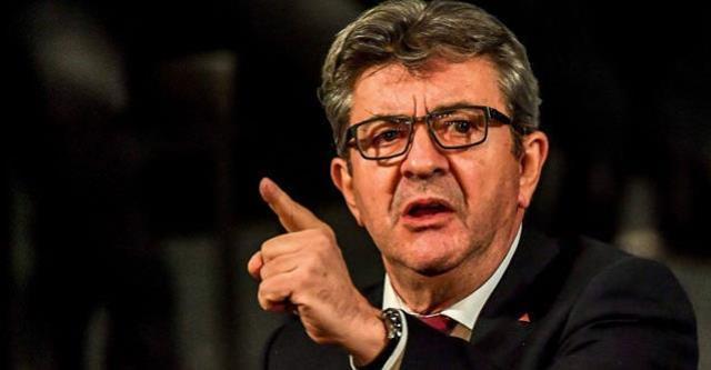 Türkiye'deki üçlü zirve Fransa'da Macron'u yerden yere vuruyorlar: Telefonu elinden bırakmıyor