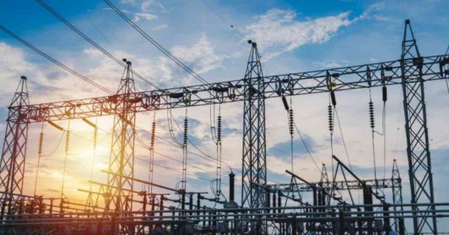 15 Ağustos İstanbul elektrik kesintisi! ELEKTRİKLER NE ZAMAN GELECEK? İstanbul'da elektrik kesintisi!