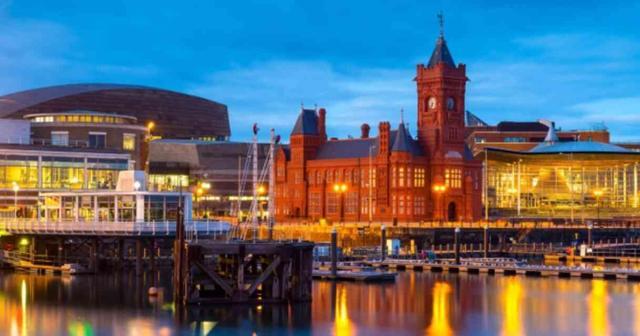 Galler nerede? Galler ülkesi nüfusu ne kadar? Galler hangi ülkenin takımı? Galler başkanti neresi? Galler para birimi nedir?