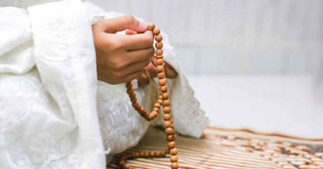 CUMA NAMAZI KAÇTA 13 EYLÜL? Cuma namazı saat kaçta kılınacak? Diyanet il il cuma namazı vakitleri!