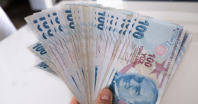 EMEKLİ, MEMUR OCAK 2025 MAAŞ FARK ÖDEMELERİ! SSK, BAĞ-KUR en düşük emekli maaşı fark ödemeleri ne zaman yatacak?