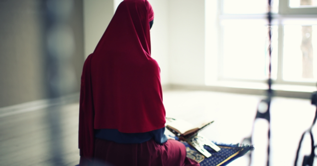 Sabah namazı nasıl kılınır? Sabah namazı kaç rekâttır? Diyanet Sabah namazı kılınışı!