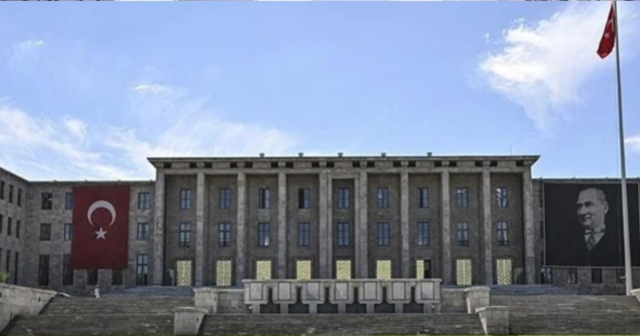 Meclis ne zaman açılıyor? 2025 Türkiye Büyük Millet Meclisi tatili ne zaman bitiyor?