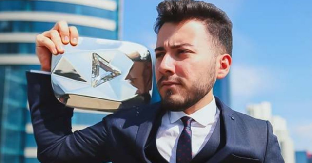 Enes Batur kimdir? Enes Batur kaç yaşında, nereli?