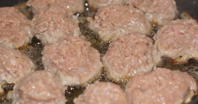Köfte nasıl yapılır? EVDE KÖFTE TARİFİ!