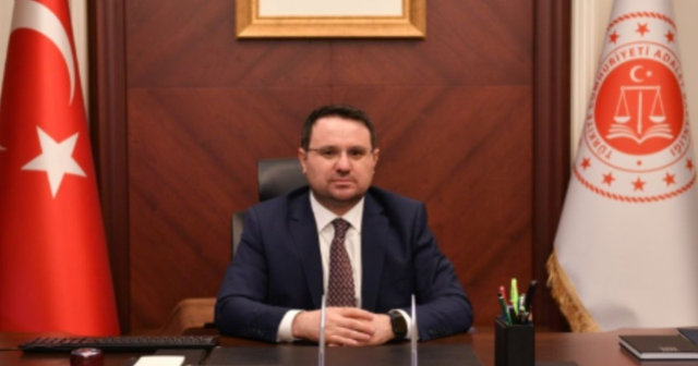 Akın Gürlek kimdir? Akın Gürlek kaç yaşında, nereli?