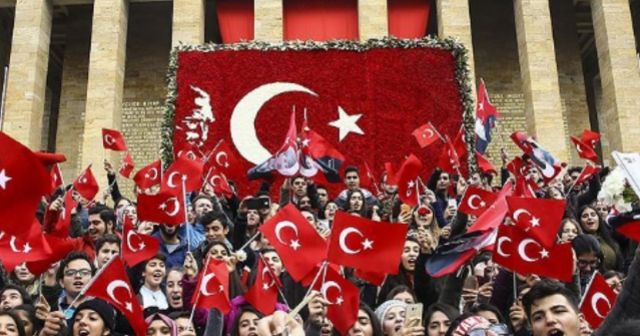 29 Ekim resmi tatil mi? (2025) 29 Ekim hangi güne denk geliyor?