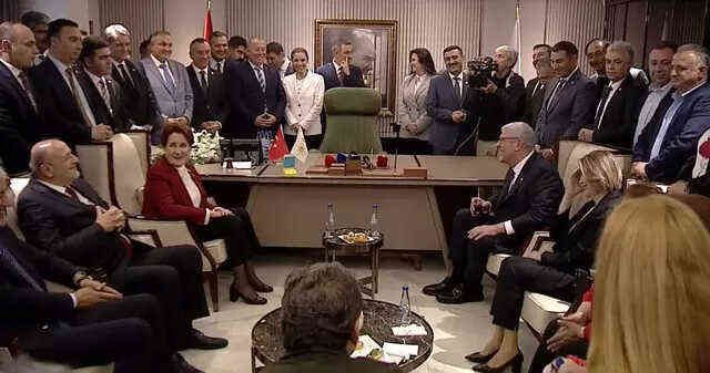 İYİ Parti'deki devir teslim törenine sessizlik damga vurdu