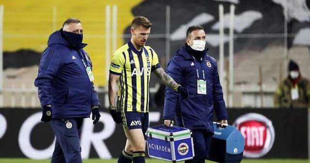 Mesut Özil rahatsızlandı! Yıldız futbolcu antrenmanda yer almadı