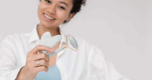 Gua Sha taşı! Gua Sha taşı ne işe yarar? Gua Sha masajı nasıl yapılır?