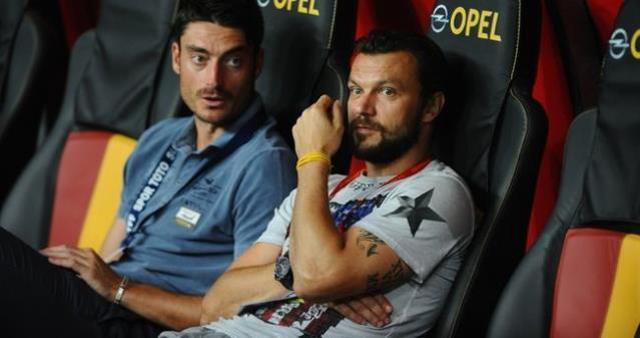 Galatasaray'ı unutamıyor! Ujfalusi'den küme sorusuna dikkat çeken cevap