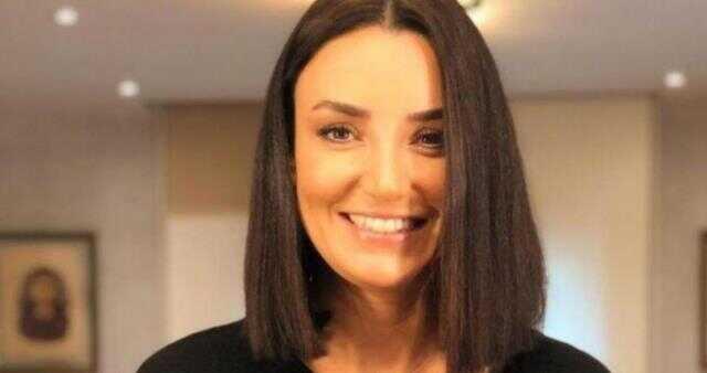 Sevcan Orhan kimdir? Kaç yaşında, nereli, mesleği ne, şarkıları nelerdir? Şarkılar Bizi Söyler konuğu Sevcan Orhan'ın hayatı ve biyografisi!