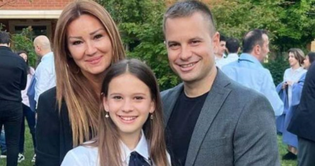 Yağmur Atacan Hakkında Merak Edilenler: Kökeni, Kariyeri ve Aile Hayatı