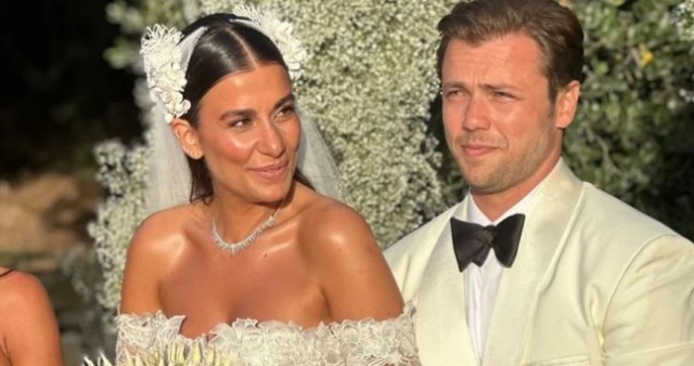 Zeynep Mayruk ve Tolga Sarıtaş: Aileye Katılan Neşeli Bir Üçüncü Bebeğin Hikayesi