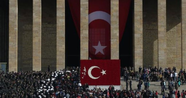 29 Ekim resmi tatil mi? 28 Ekim yarım gün tatil mi? 29 Ekim hangi güne denk geliyor?