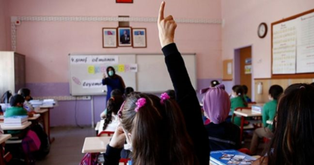 15 tatil ne zaman? Okullar ne zaman tatil oluyor? Yarıyıl tatili tarihi belli mi?