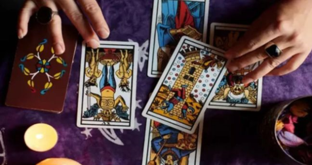 15 Ekim 2025 Günlük Tarot Falı: 15 Ekim Çarşamba günü seni neler bekliyor? Günlük Tarot kart açılımı!