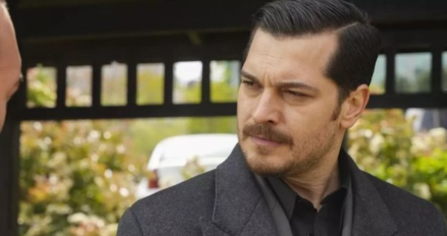 Çağatay Ulusoy Eşref Rüya’da Şimdilik Ayrılık Söylentileri Net Değil: Resmi Açıklama Bekleniyor