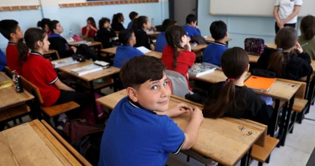 1 haftalık tatil ne zaman? (2025 - 2026) Okullar ne zaman tatil oluyor, yarıyıl tatili tarihi belli oldu mu?