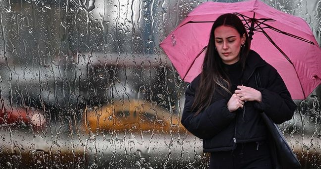 Bugün İstanbul'da okullar tatil mi? SON DAKİKA! İstanbul'da okullar neden tatil edildi? Valilikten açıklama!