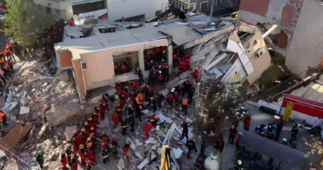 Gebze'de yıkılan binada ölen var mı? SON DAKİKA! Gebze çöken binada kalanlar kurtarıldı mı?