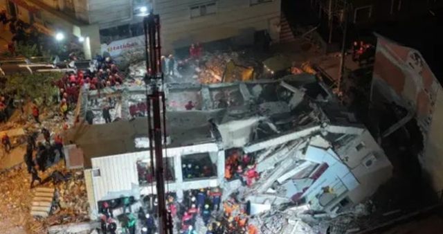 Gebze'de yıkılan binada kaç kişi öldü? SON DAKİKA! Kocaeli'nde bina neden yıkıldı?