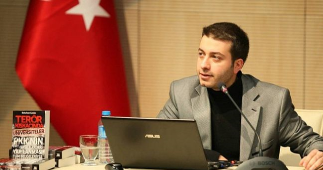 Batuhan Çolak kimdir? Batuhan Çolak kaç yaşında, nereli? Aykırı Genel Yayın Yönetmeni Batuhan Çolak neden gözaltına alındı?