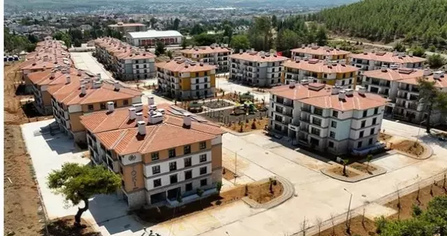 30 yaş altı TOKİ başvuru şartları neler, kimler başvurabilir? Anne babasının üzerine ev olanlar başvuru yapabiliyor mu?