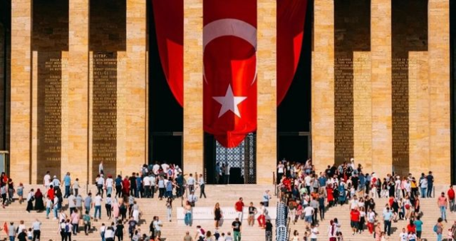 10 Kasım'da Anıtkabir kaça kadar açık 2025? Anıtkabir ve Dolmabahçe Sarayı 10 Kasım ziyaret saatleri