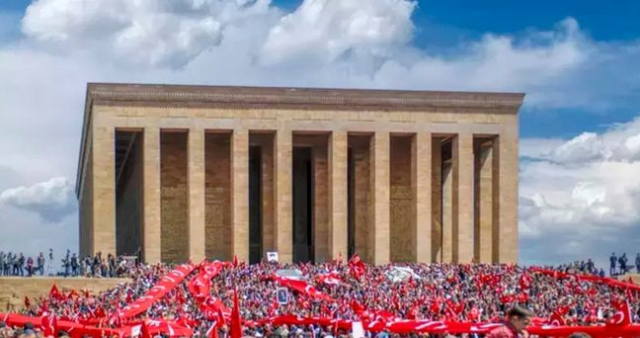 10 Kasım mesajları 2025: Atatürk resimli, görselli, duygusal, anlamlı 10 Kasım mesajları ve sözleri
