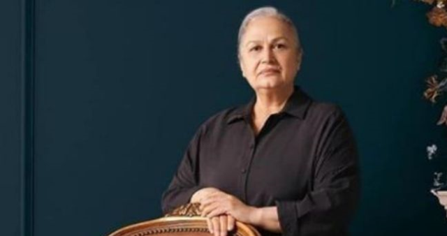 نیهال منزیل کیست؟ سن، زادگاه و سوابق حرفه‌ای او