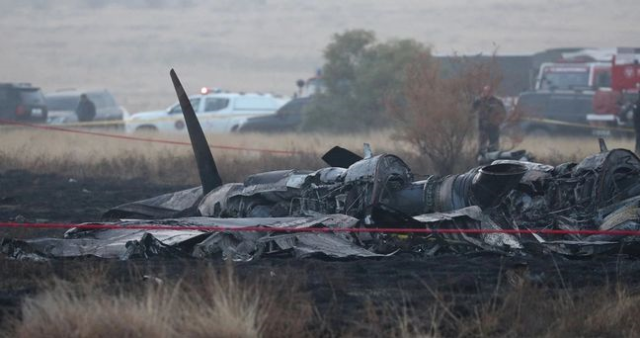 Düşen askeri uçağın görüntüleri! Düşen askeri uçağın enkaz görüntüleri!