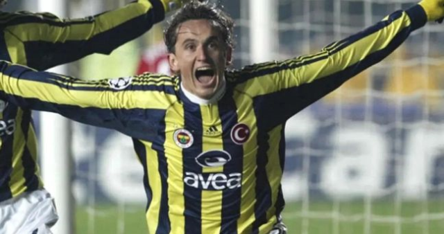 Tuncay Şanlı kimdir? Tuncay Şanlı kaç yaşında, nereli? Tuncay Şanlı hangi takımlarda oynadı? Yeniden Fenerbahçe'de!